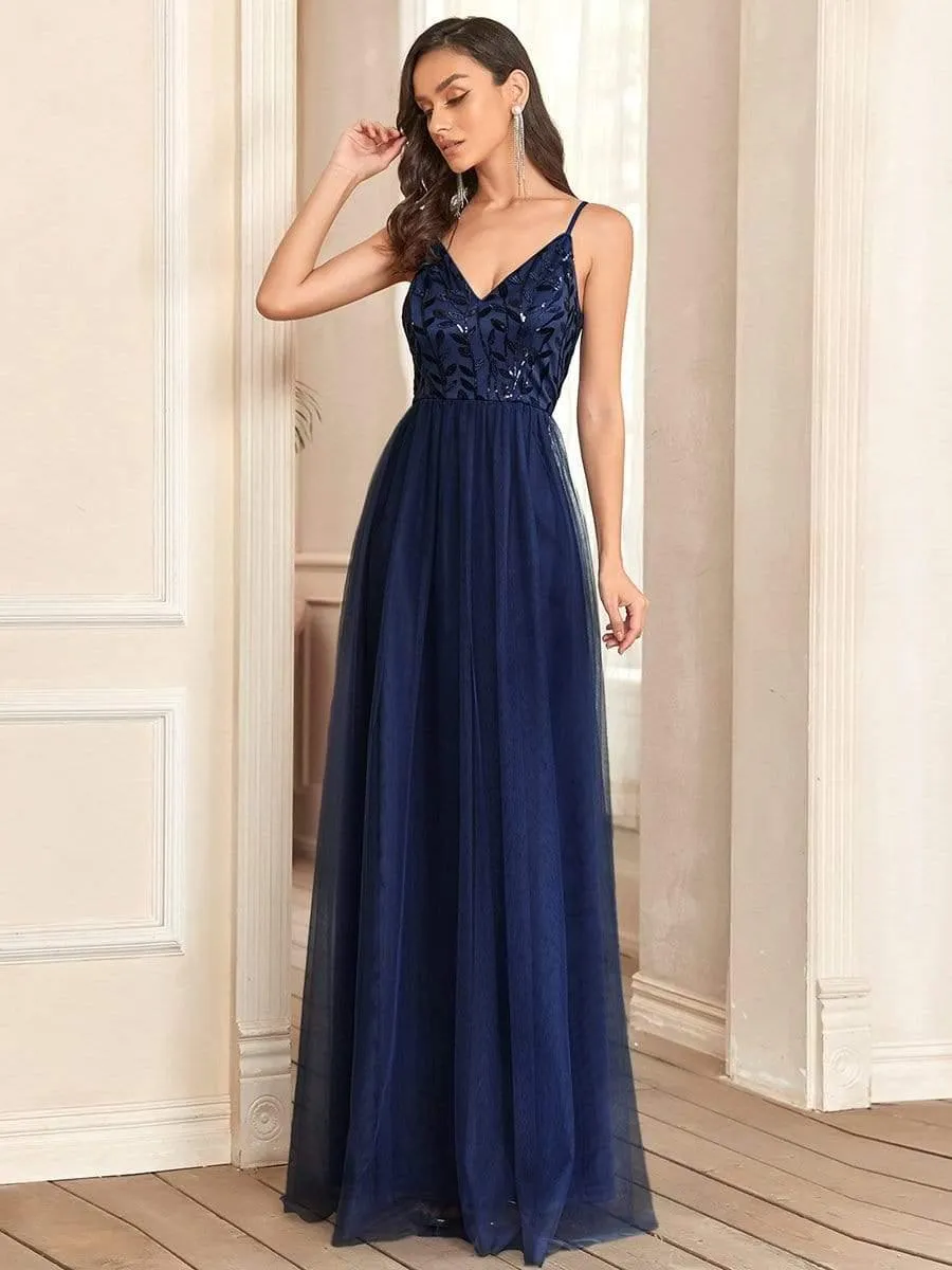 Robe mariage invitée en tulle à col en V et bretelles minces brodées au sol