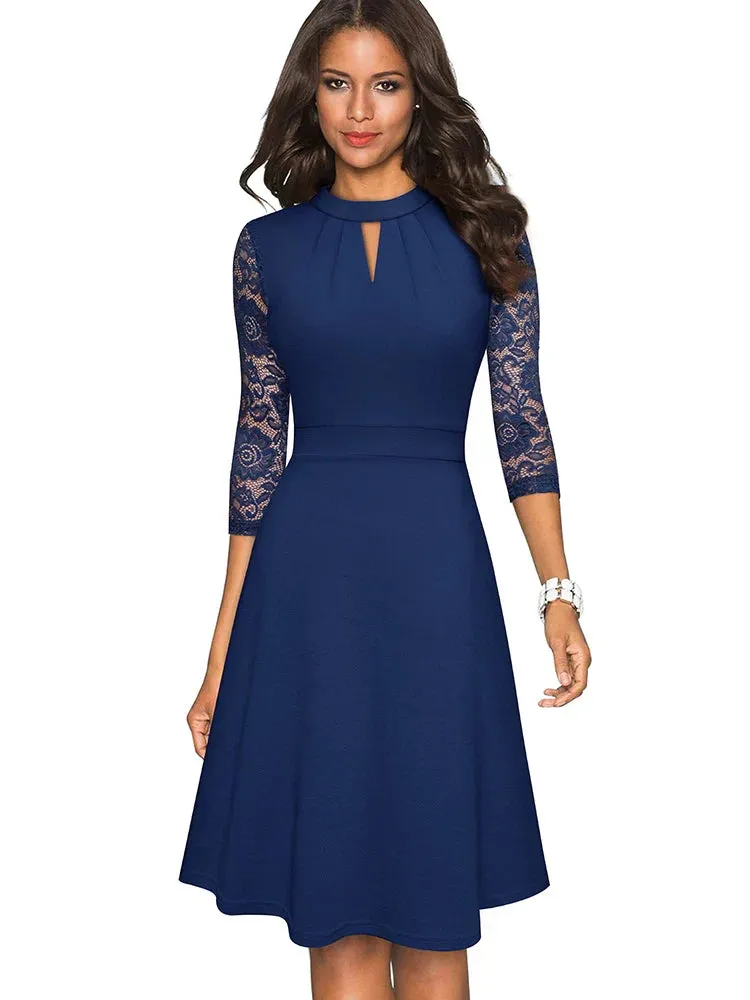 Ríoghna I Elegant Lace Dress