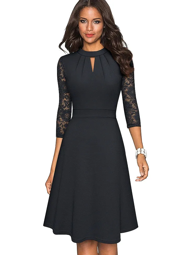 Ríoghna I Elegant Lace Dress