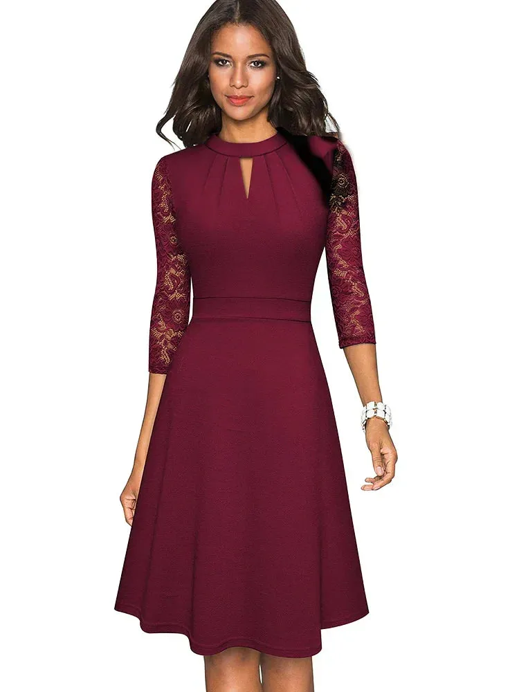Ríoghna I Elegant Lace Dress