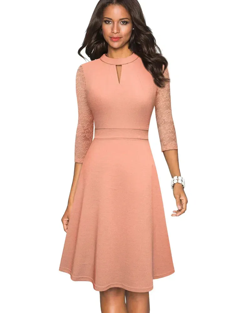 Ríoghna I Elegant Lace Dress