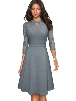 Ríoghna I Elegant Lace Dress