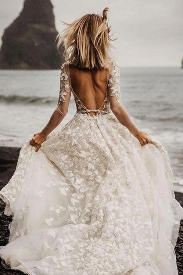 Romantic Lace A-line V-neck Long Sleeves Wedding Dresses, Bridal Gown, MW681