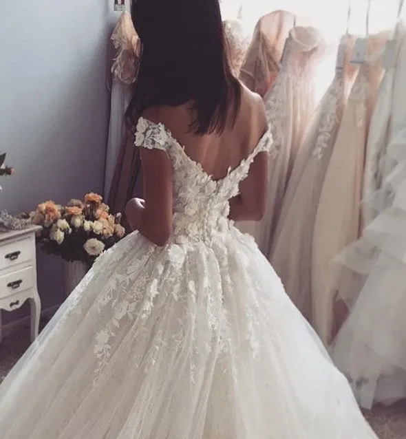 Romantic Lace Flowers Bridal Dress Gown with Off-the-shoulder