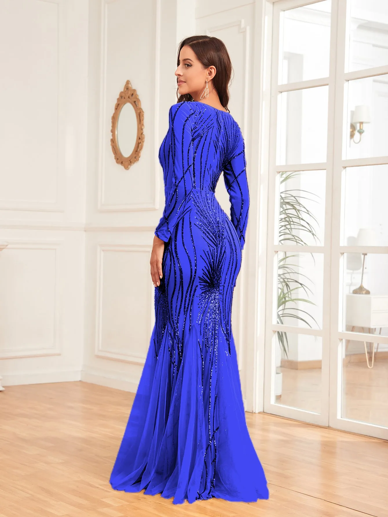 Scoop Sequin Tulle Mermaid/Trumpet Long Sleevess Sweep Train Empire Waist Prom Dress