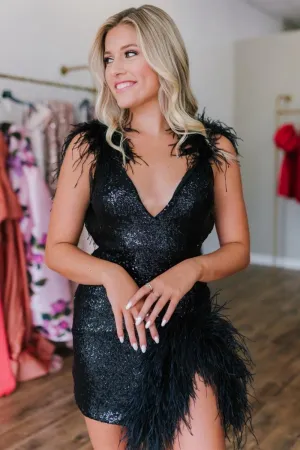 Sheath V-Neck Sequins Homecoming Dresses with Slit