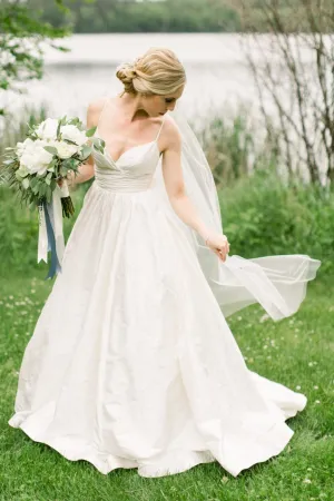 Simple Satin Bridal Gowns Dress with Spaghetti Straps