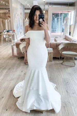Slim-Fitting Simple Wedding Dresses for Bride 2021