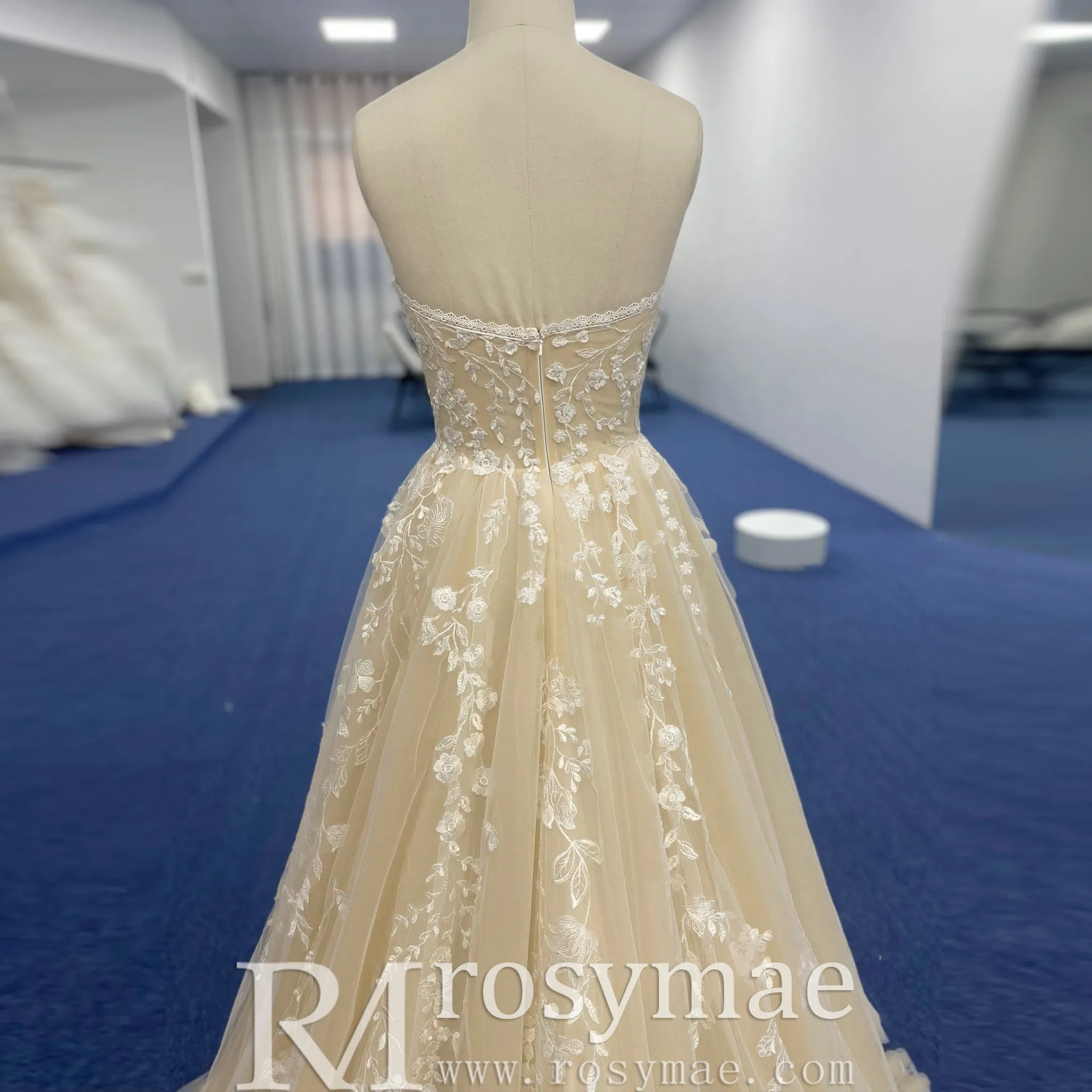 Strapless A-line Champagne Tulle Lace Wedding Dress with Sweetheart