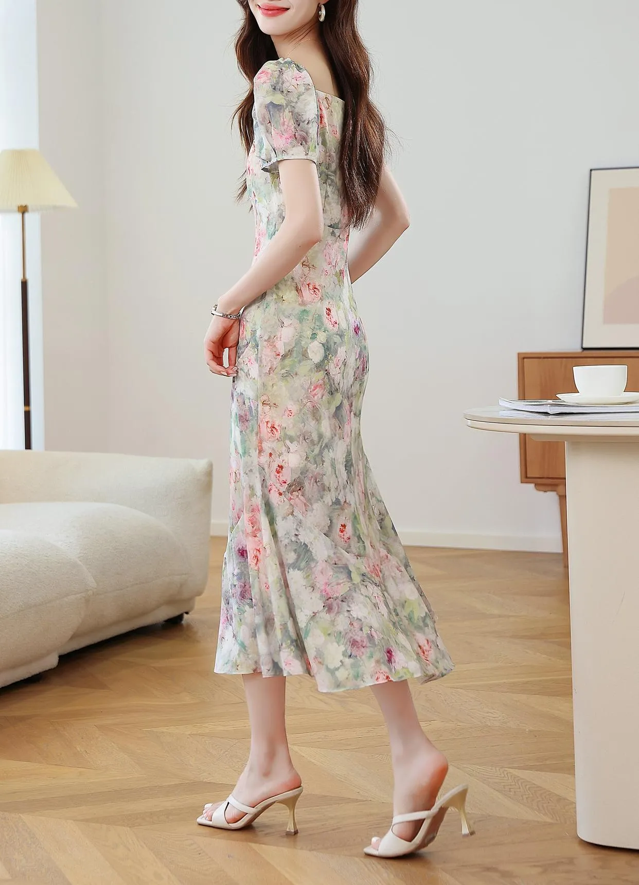 Stunning Women's Dress with Full Floral Print and Mermaid Hem