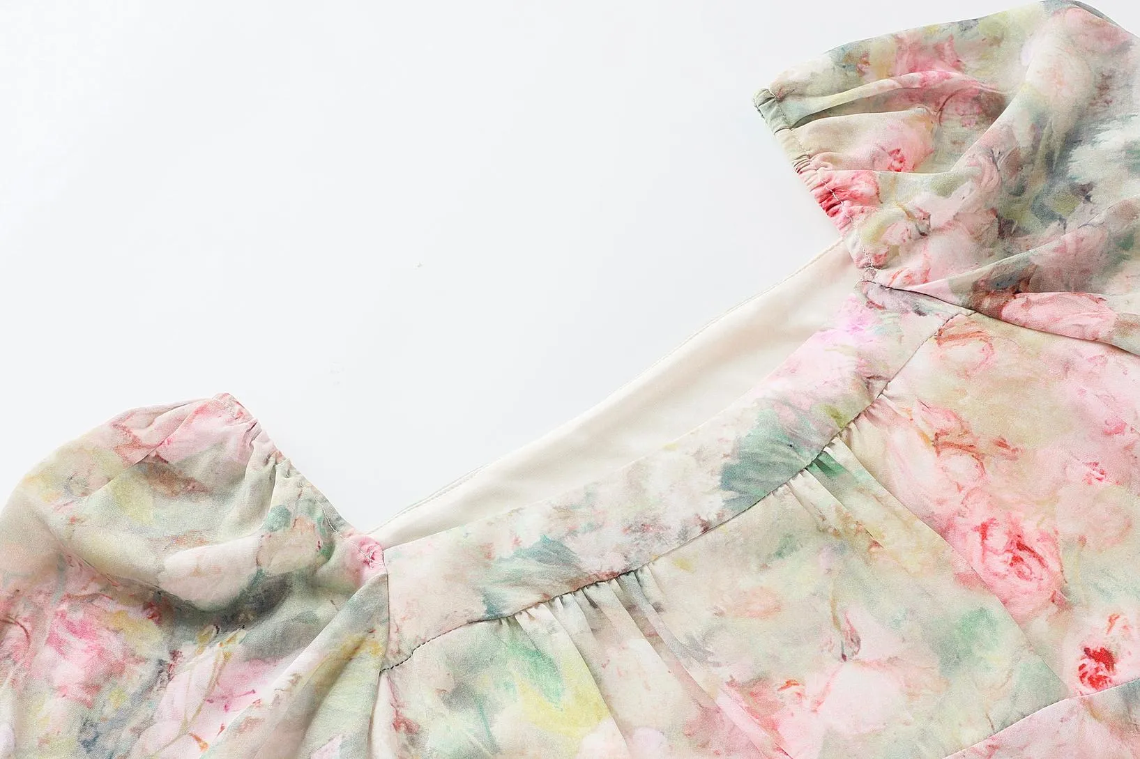 Stunning Women's Dress with Full Floral Print and Mermaid Hem