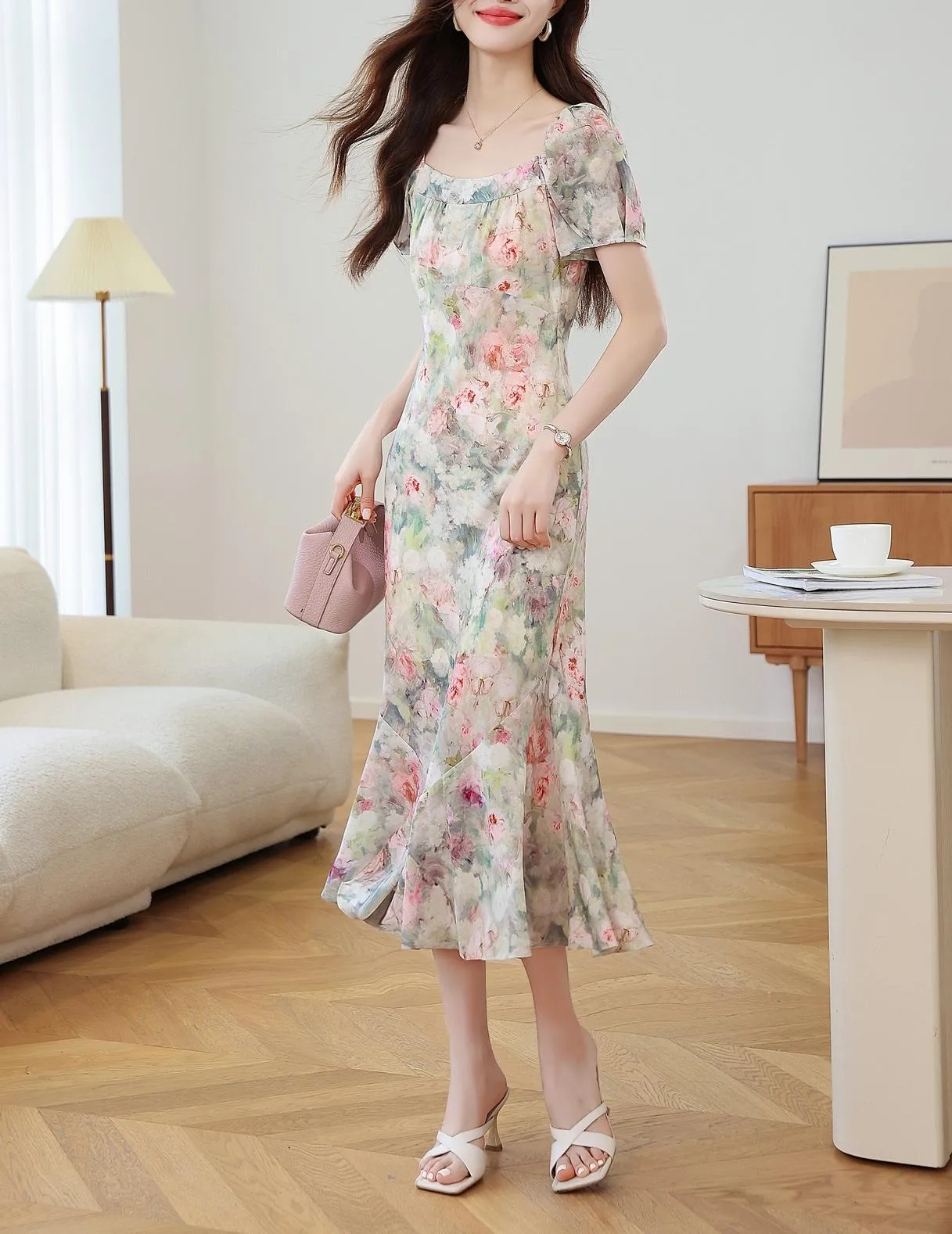 Stunning Women's Dress with Full Floral Print and Mermaid Hem