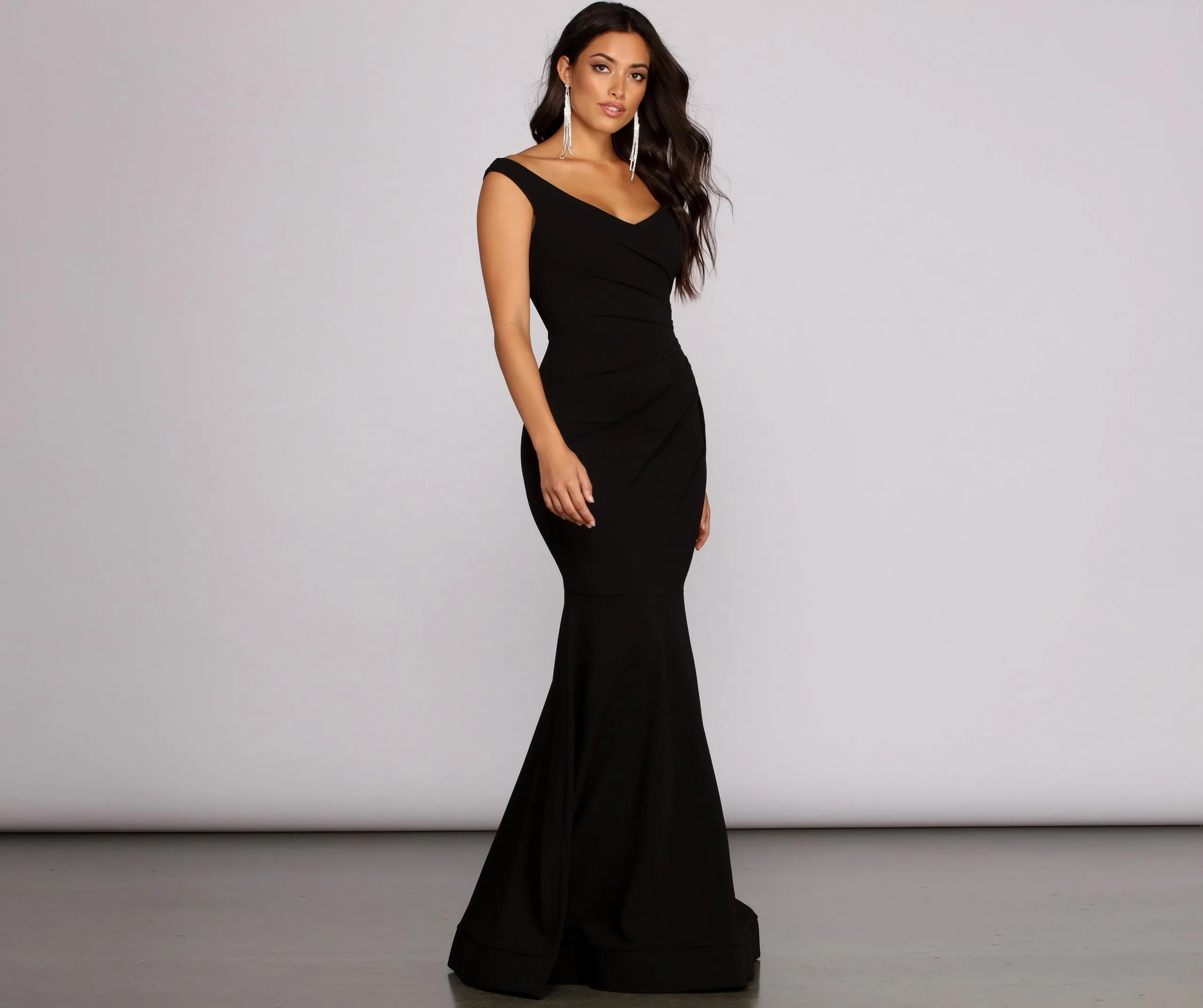 Tessa Off The Charming Shoulder Ruched Dress