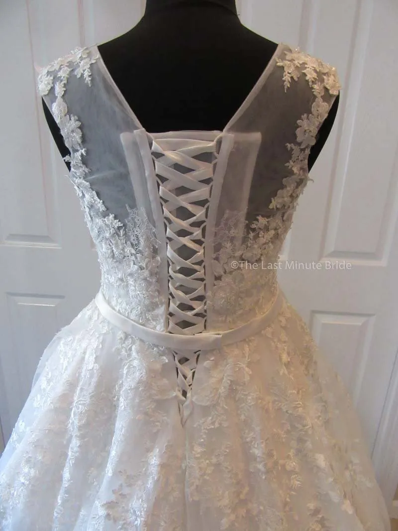 The Last Minute Bride Lindsay (In Stock Sizes)