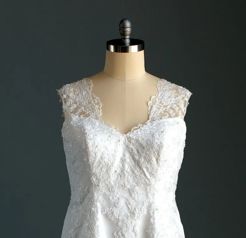 The Last Minute Bride Lynette 9B1802 (In Stock Sizes)