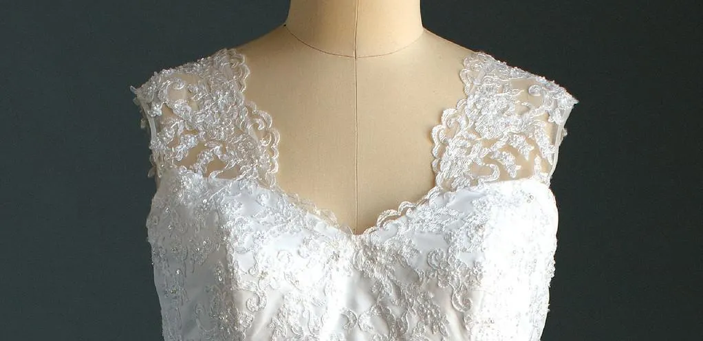 The Last Minute Bride Lynette 9B1802 (In Stock Sizes)