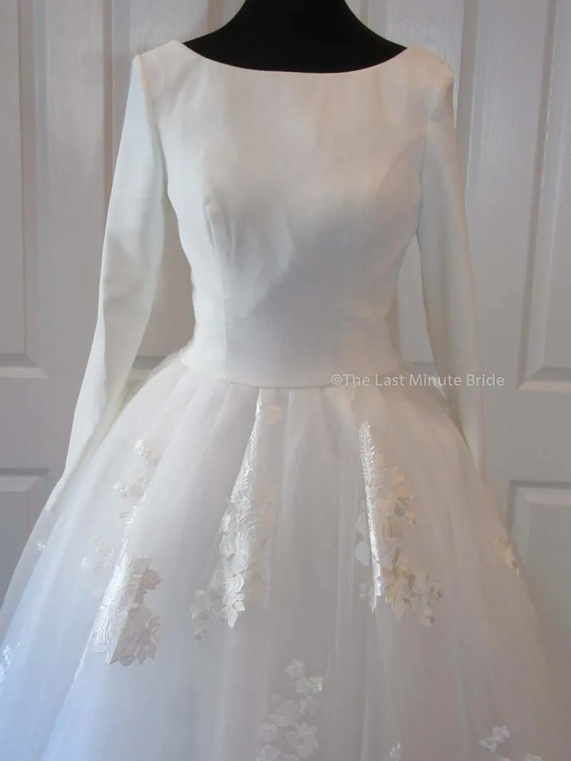 The Last Minute Bride Style Iris