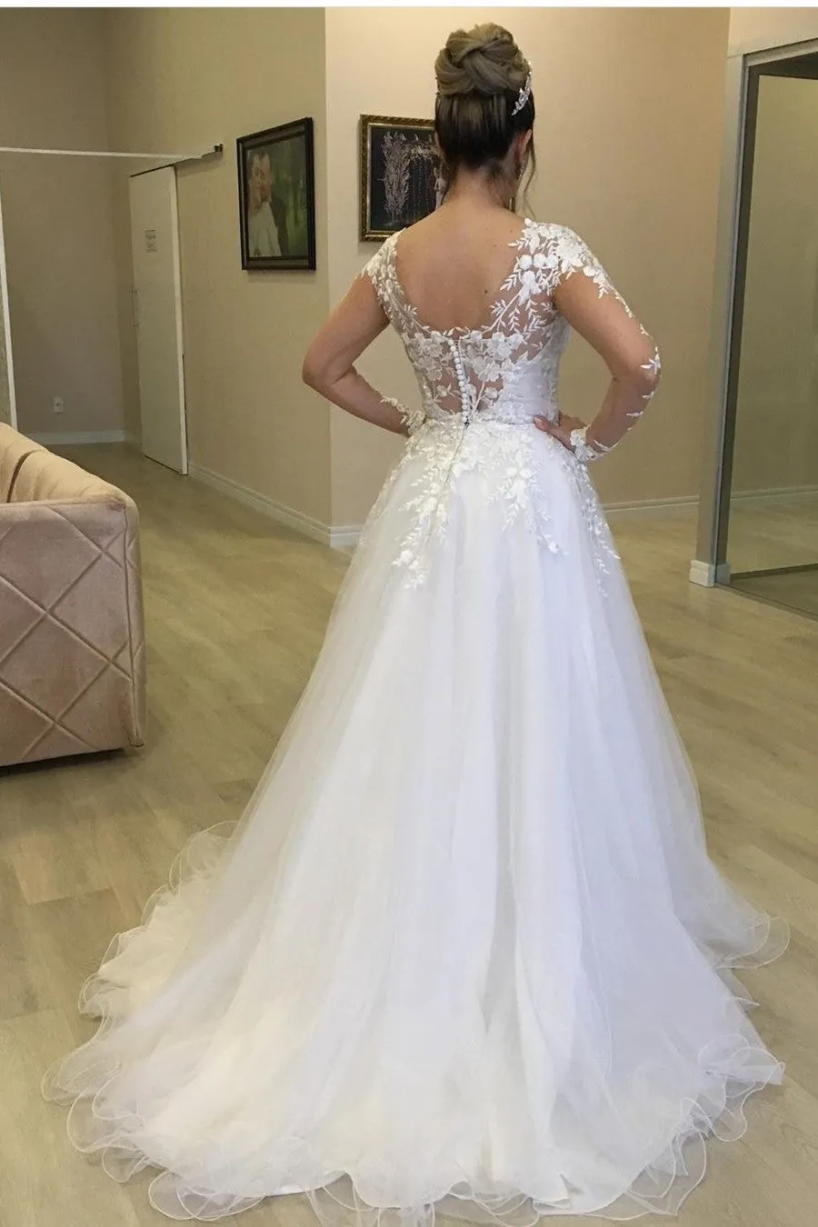 Tulle Skirt Floral Lace Bridal Dresses with Long Sleeves