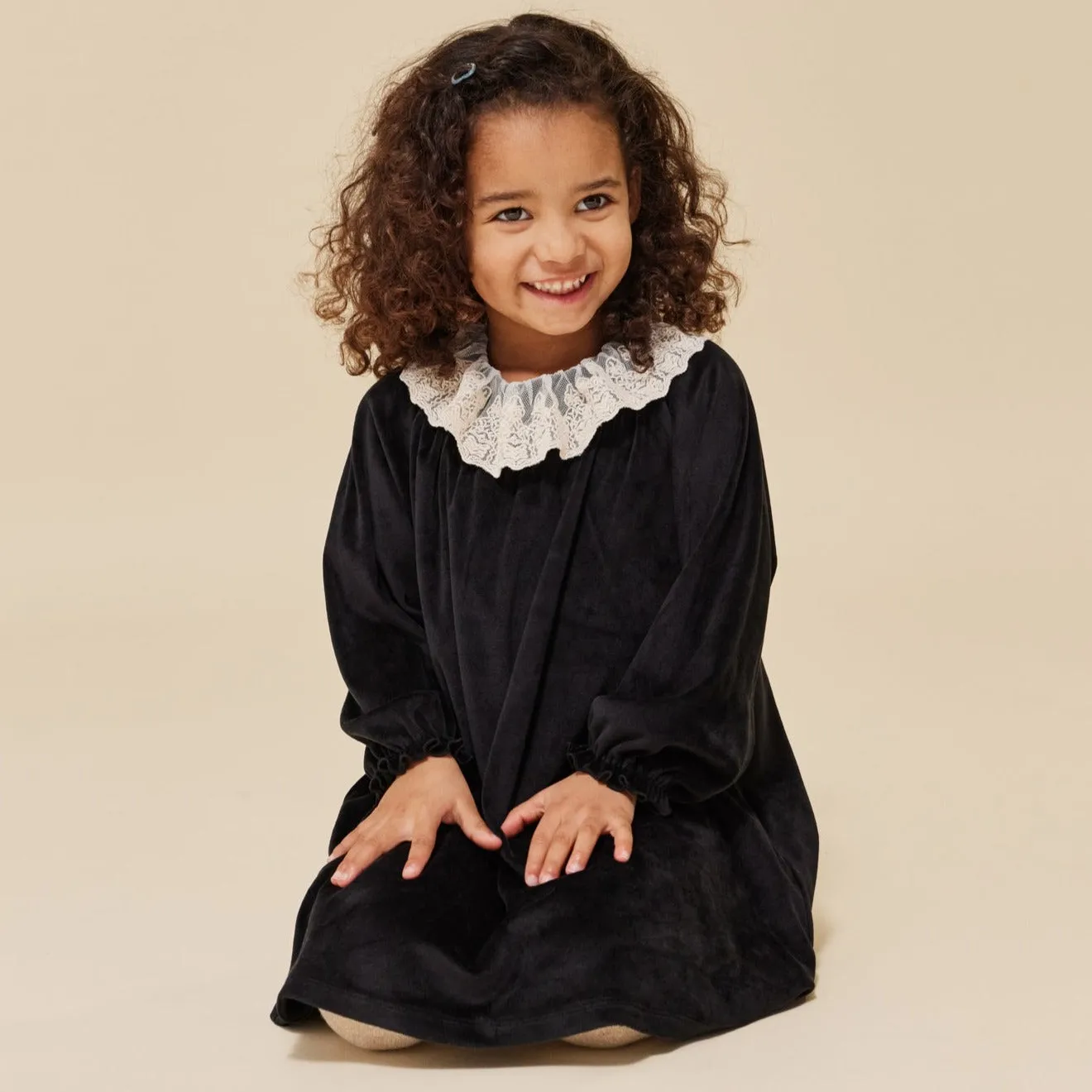 Venola Lace Collared Velvet Dress