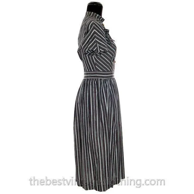 Vintage 1940s Day Dress Cotton Gray Seafoam Green Stripes Bows Adorable Short Sleeves S- M