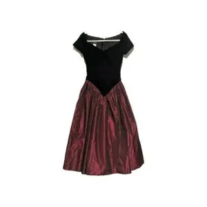 Vintage 80's Red Iridescent Skirt Formal Gown 8 Black Velvet Top B32 Vee Waist