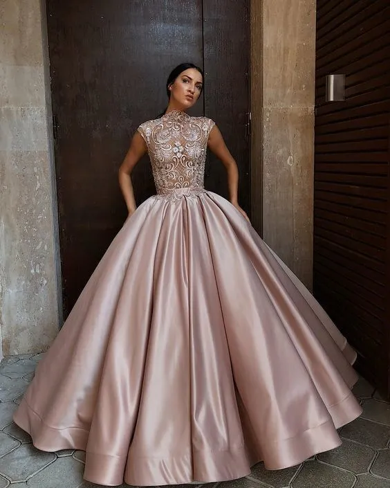 vintage prom dress ball gown cap sleeve lace appliqué champagne elegant satin prom gowns