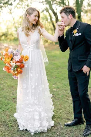 White Tulle A-line V-neck Flowers Beach Wedding Dresses, Bridal Gowns, MW730