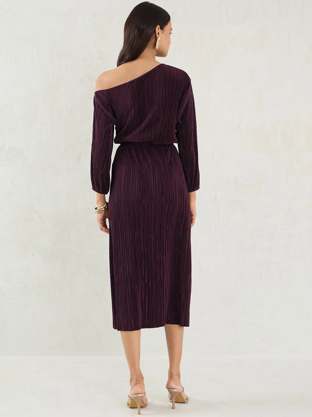 Wine Plisse Off Shoulder Midi Dress